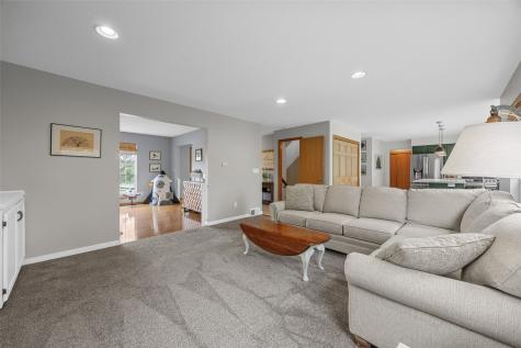 603 High Point Drive SW Cedar Rapids IA 52404