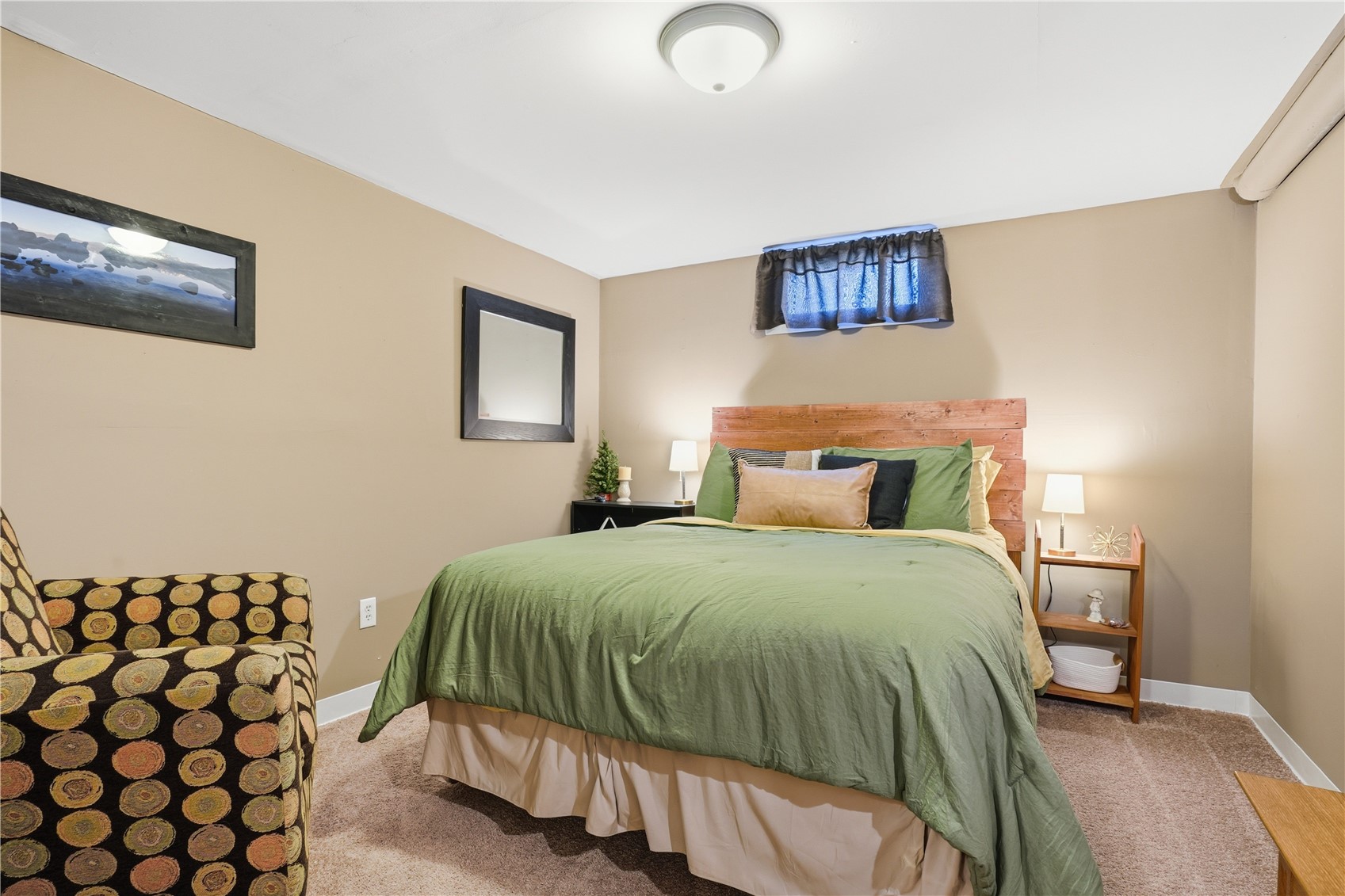 642 38th Street NE Cedar Rapids IA 52402