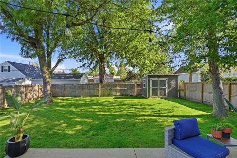 642 38th Street NE Cedar Rapids IA 52402