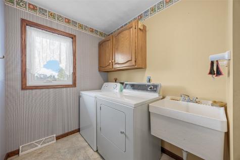 1688 17th Avenue Marion IA 52302