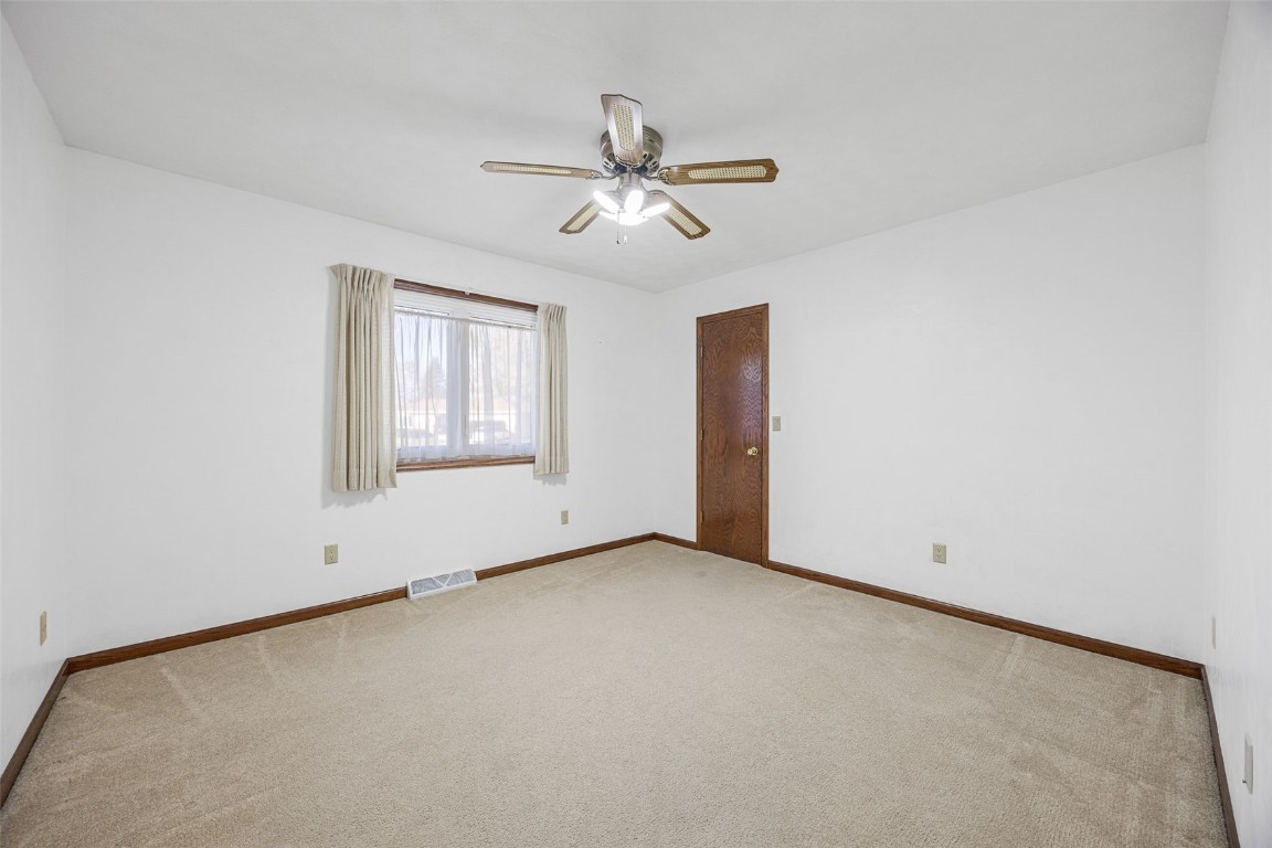 1688 17th Avenue Marion IA 52302