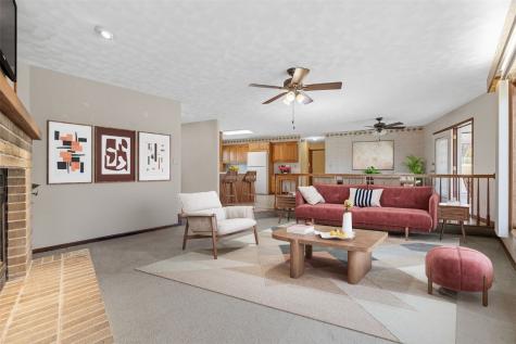 1688 17TH Avenue Marion IA 52302