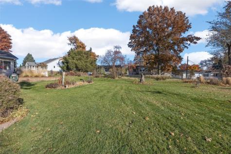 1688 17th Avenue Marion IA 52302