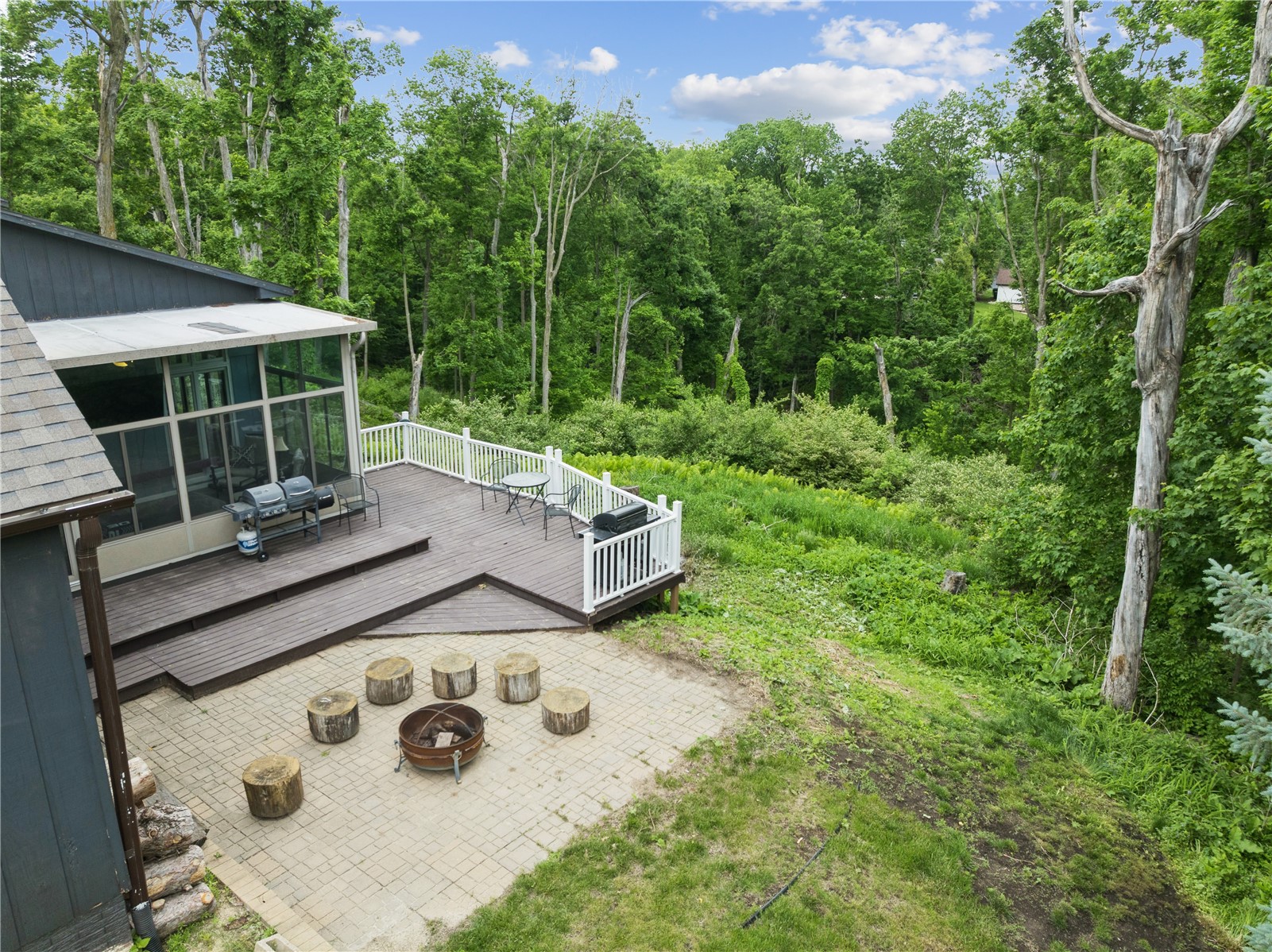 6220 High Country Drive NE Cedar Rapids IA 52411