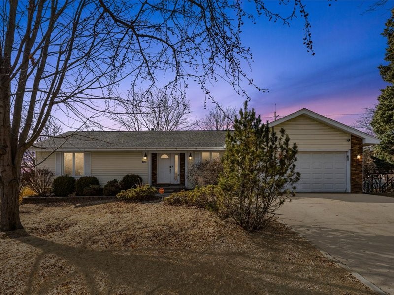 2355 Jessup Circle Iowa City IA 52246