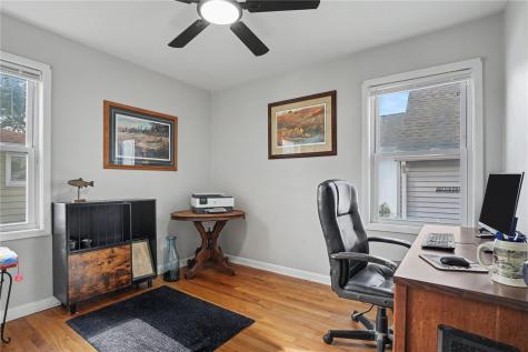 2718 E Avenue NW Cedar Rapids IA 52405