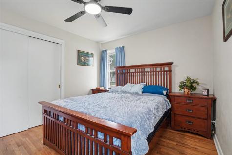 2718 E Avenue NW Cedar Rapids IA 52405