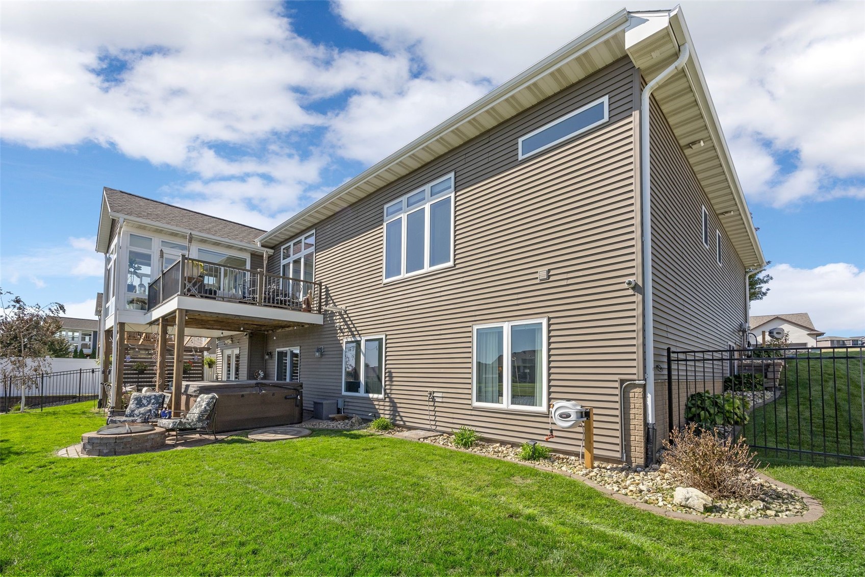 215 Cherry Lane Tiffin IA 52340