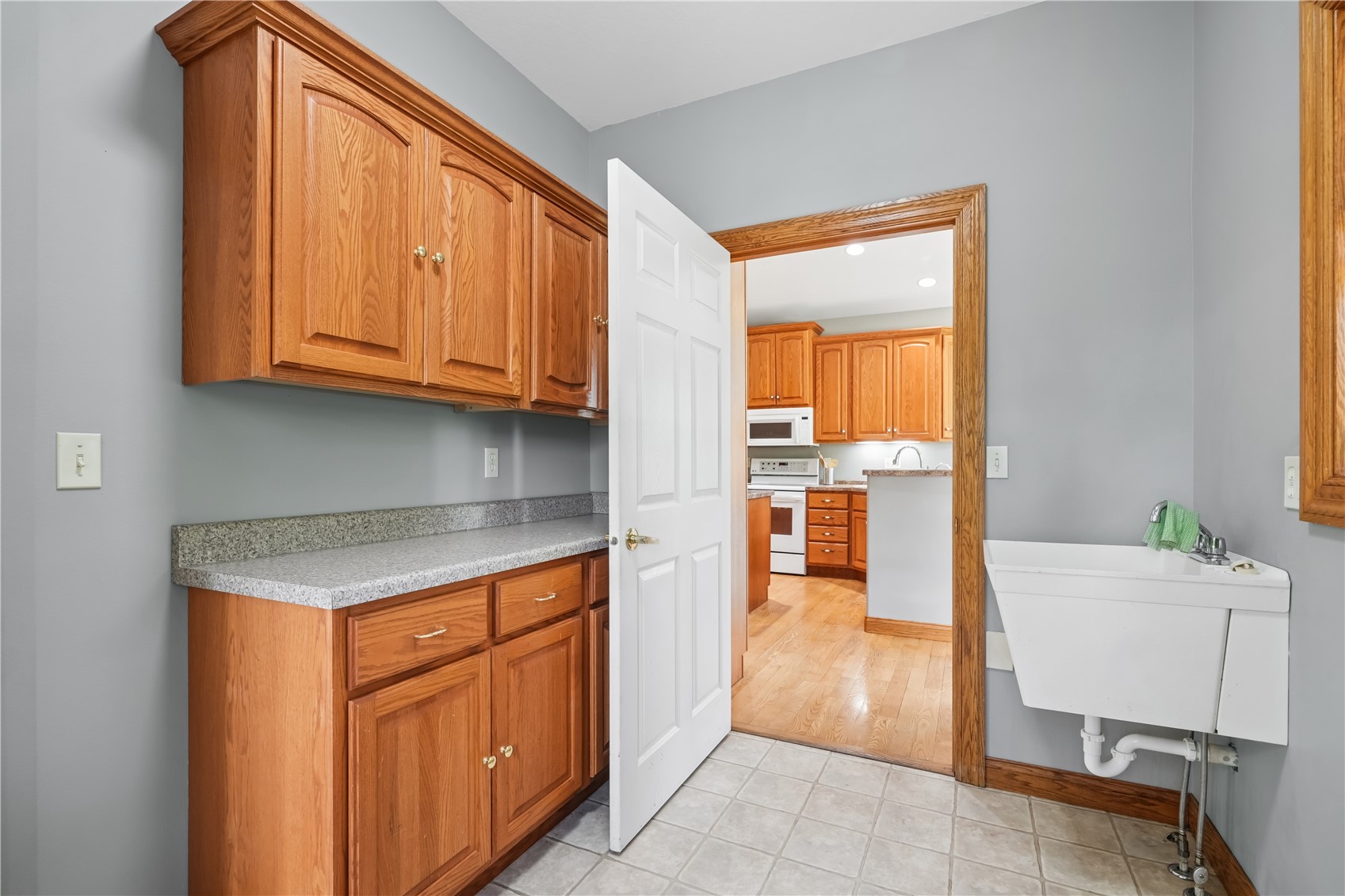 1253 Hillview Court NE Swisher IA 52338