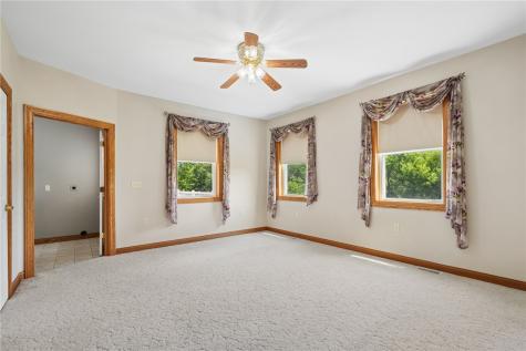 1253 Hillview Court NE Swisher IA 52338