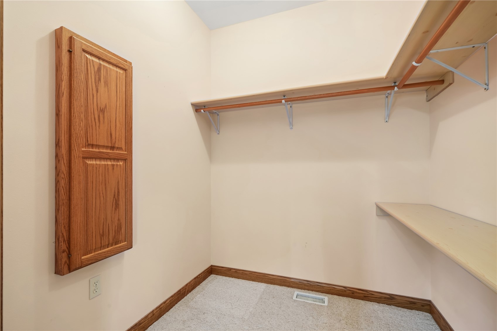 1253 Hillview Court NE Swisher IA 52338