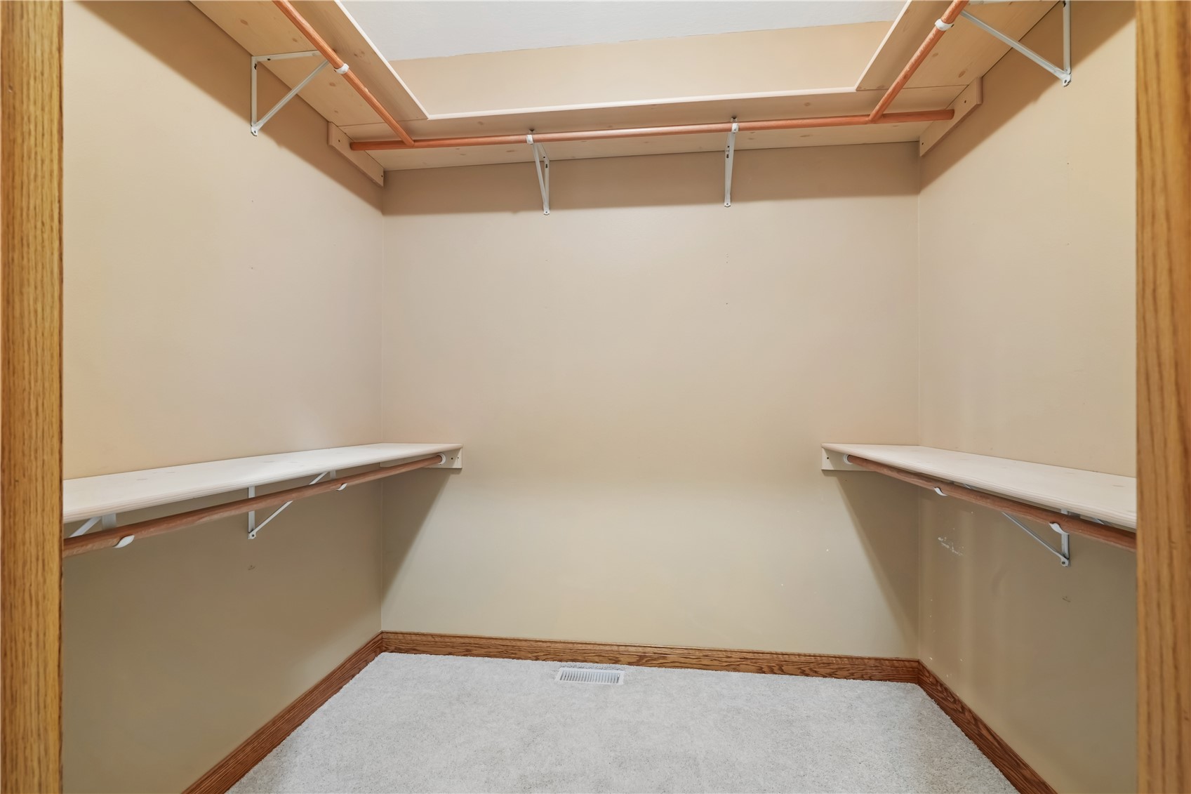 1253 Hillview Court NE Swisher IA 52338