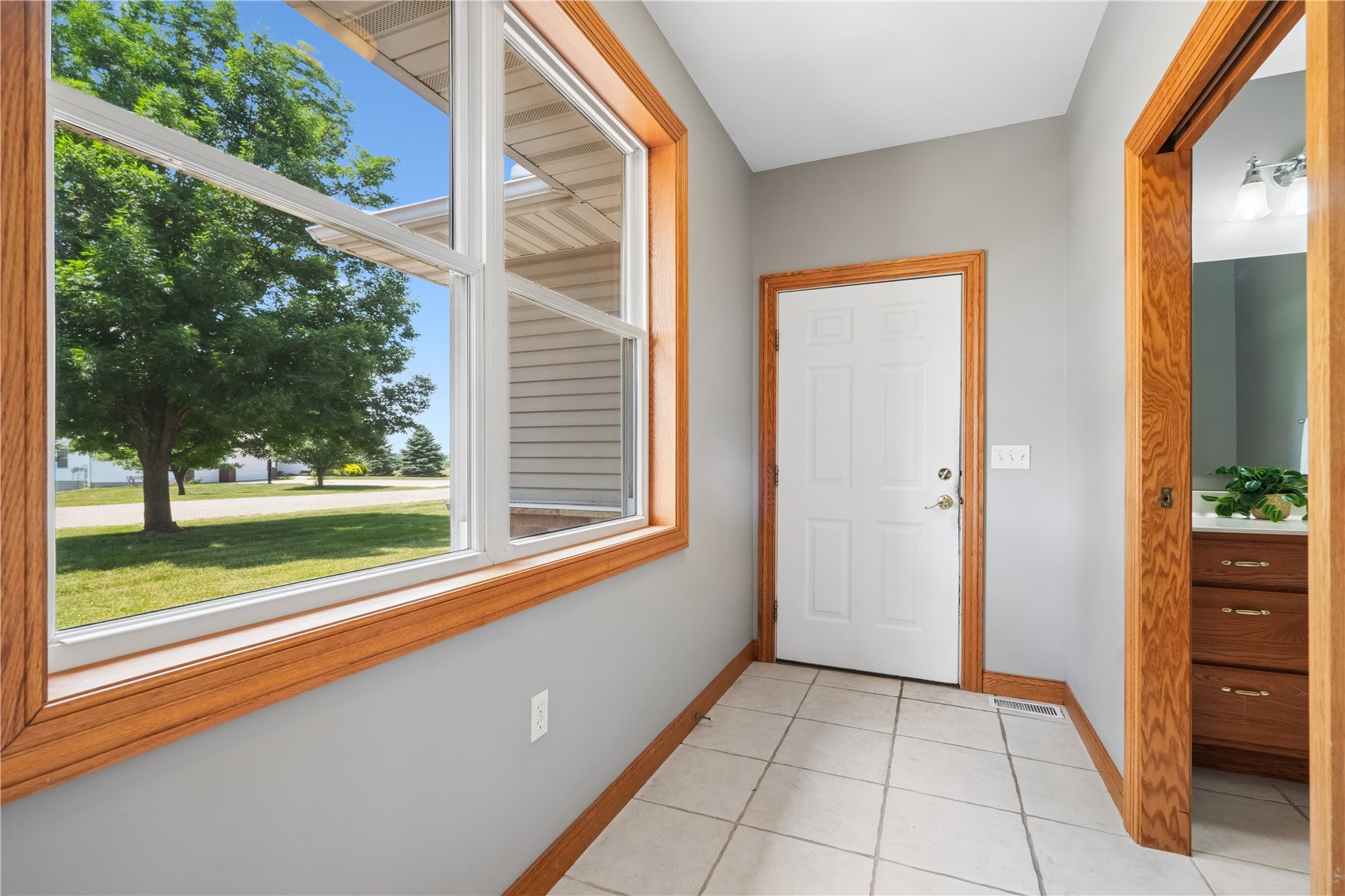 1253 Hillview Court NE Swisher IA 52338