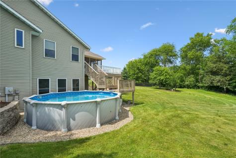 1253 Hillview Court NE Swisher IA 52338