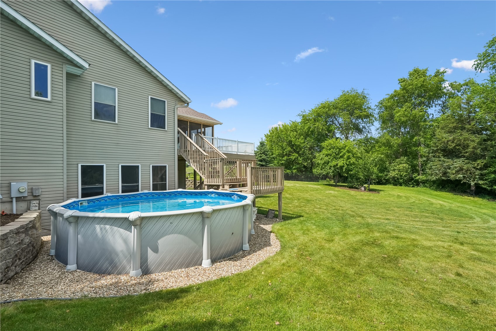 1253 Hillview Court NE Swisher IA 52338