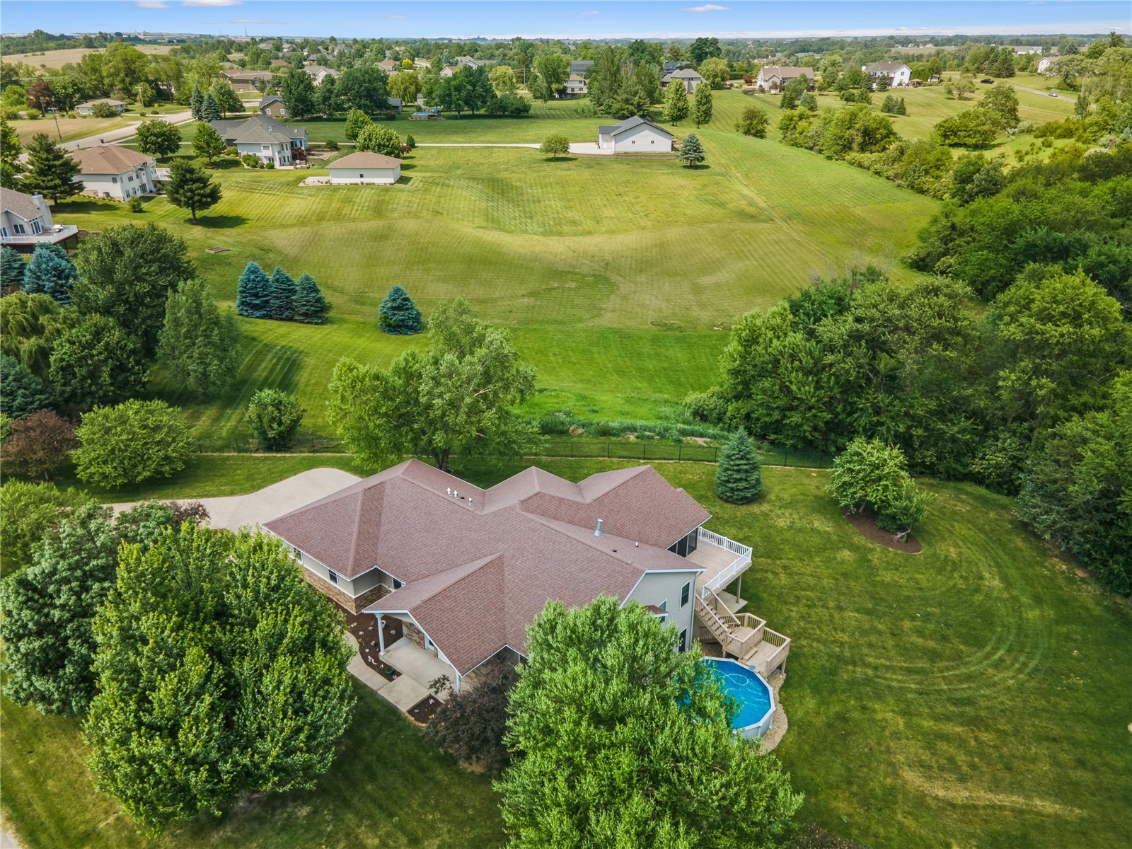 1253 Hillview Court NE Swisher IA 52338
