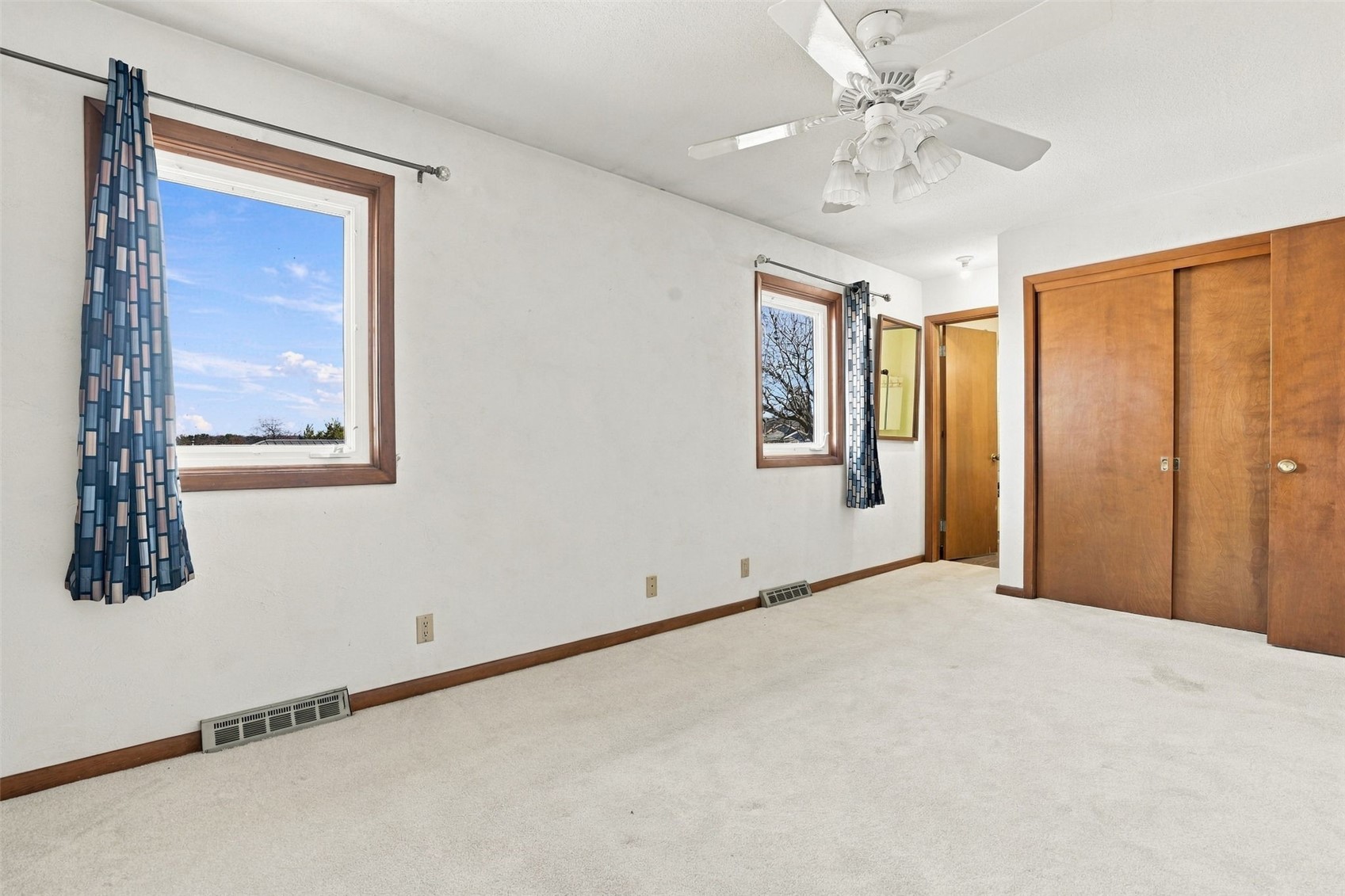 2818 Southland Street SW Cedar Rapids IA 52404