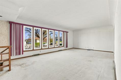 2818 Southland Street SW Cedar Rapids IA 52404