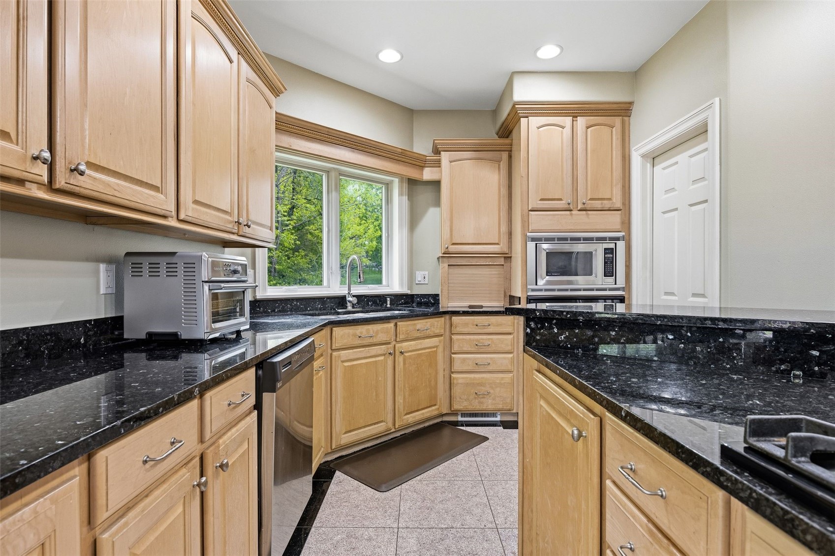 4402 Oak Leaf Court NE Cedar Rapids IA 52411