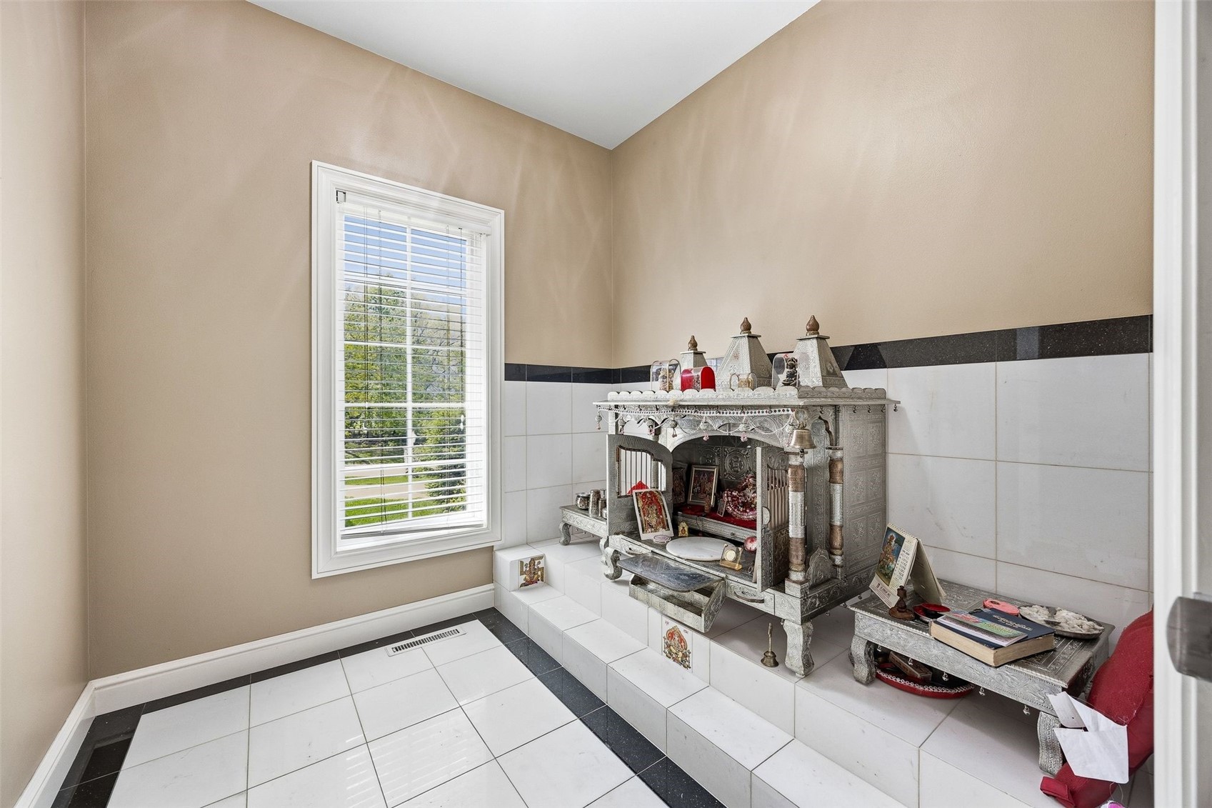 4402 Oak Leaf Court NE Cedar Rapids IA 52411