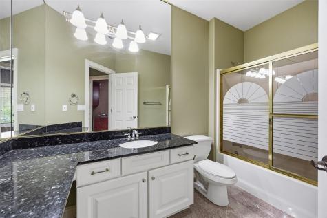 4402 Oak Leaf Court NE Cedar Rapids IA 52411