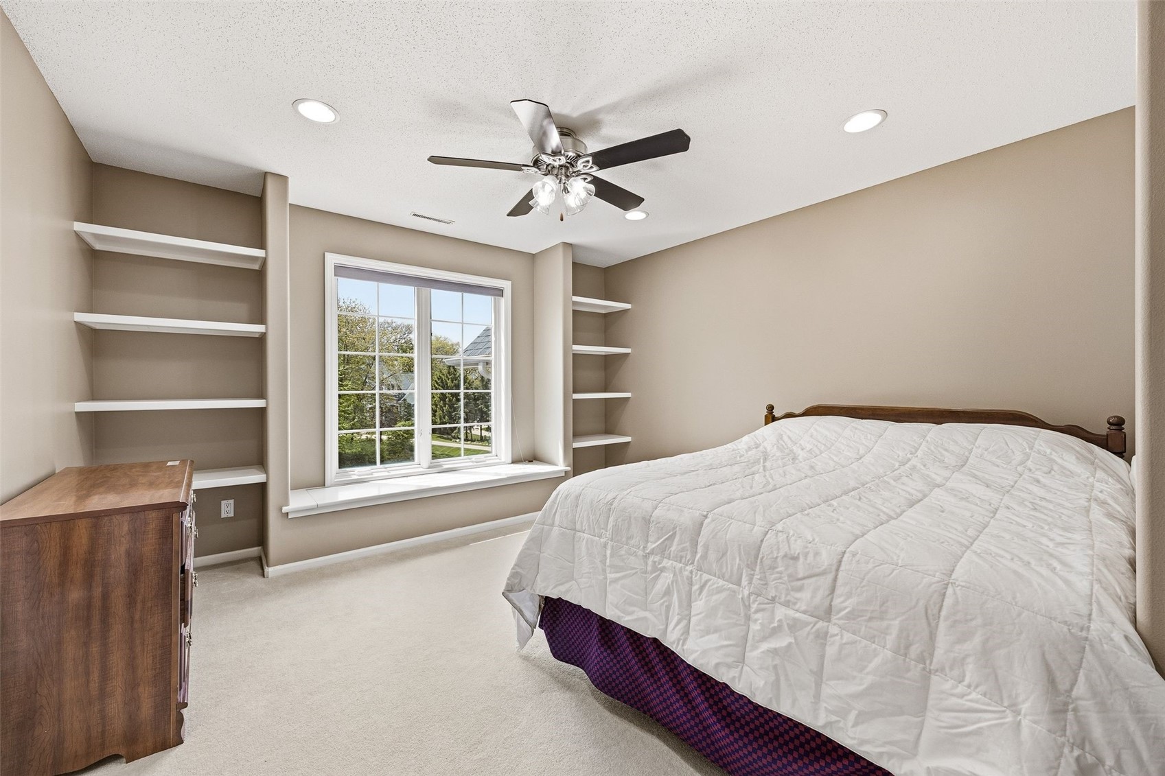 4402 Oak Leaf Court NE Cedar Rapids IA 52411