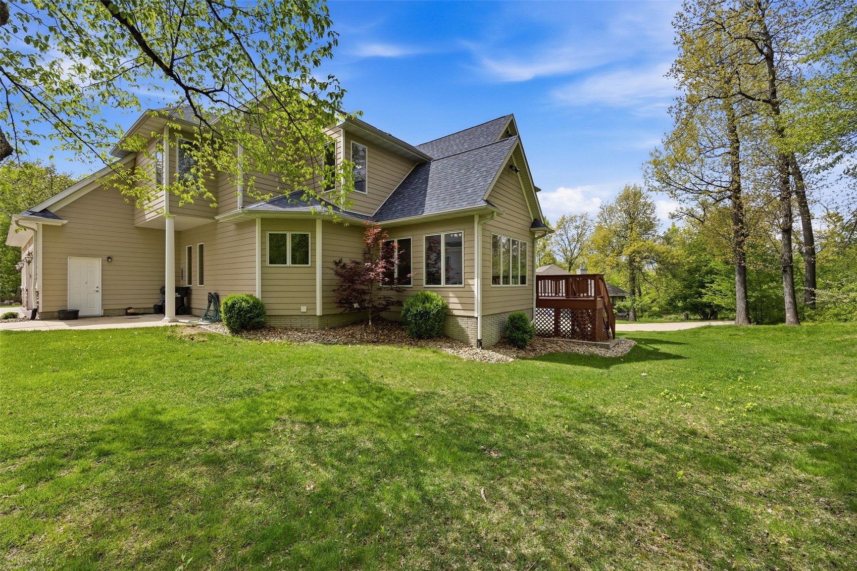 4402 Oak Leaf Court NE Cedar Rapids IA 52411