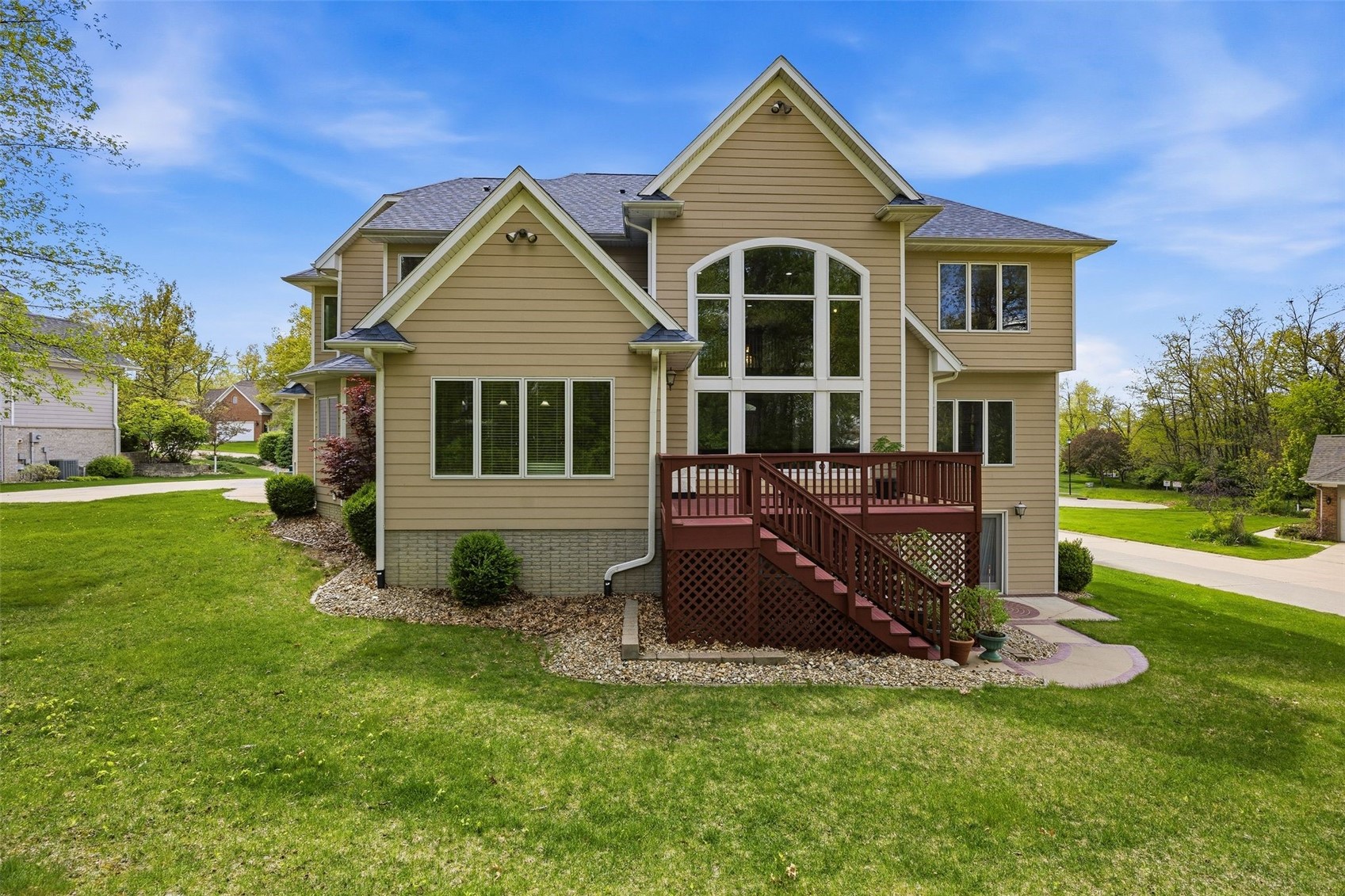 4402 Oak Leaf Court NE Cedar Rapids IA 52411