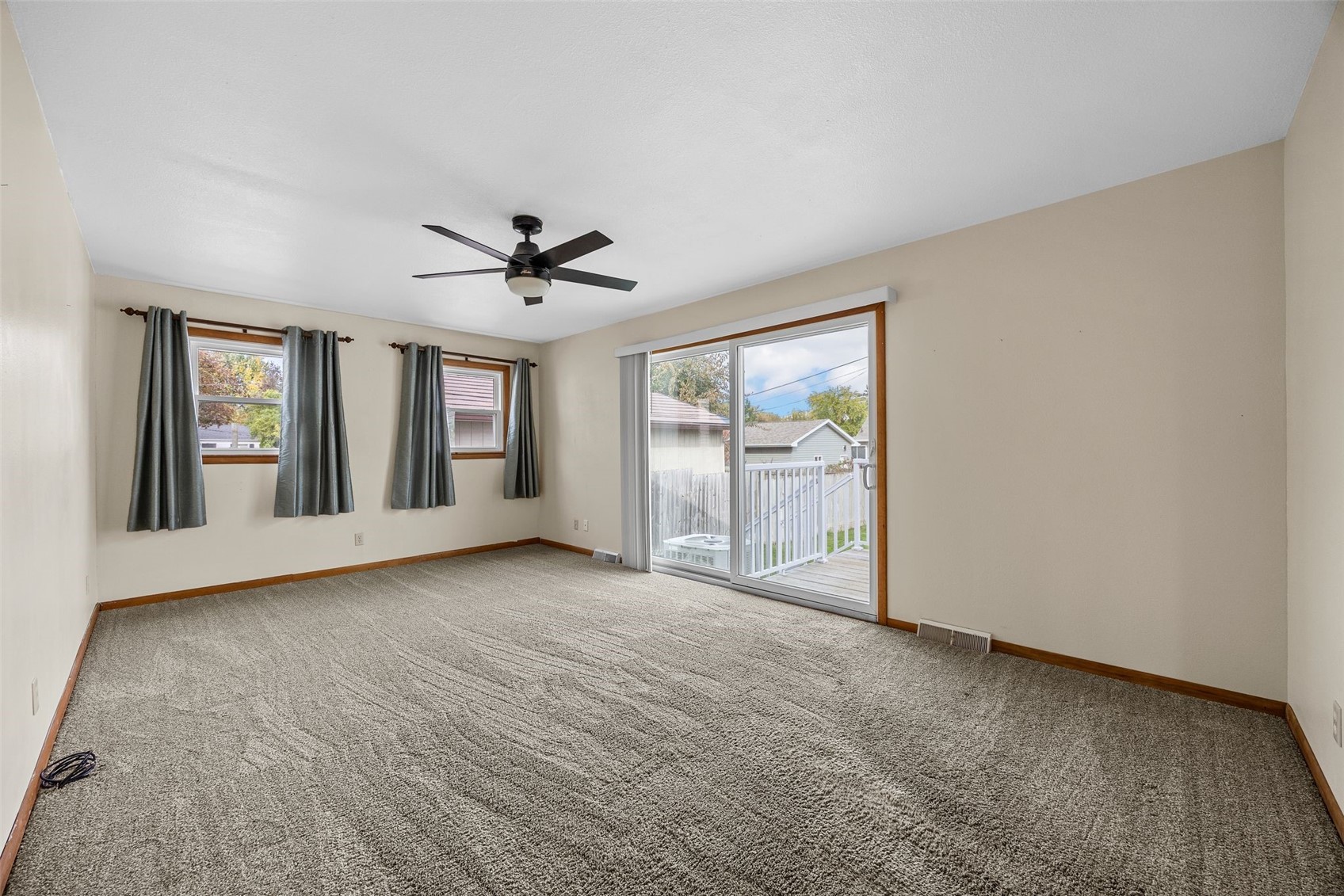 3210 Vine Avenue SE Cedar Rapids IA 52403