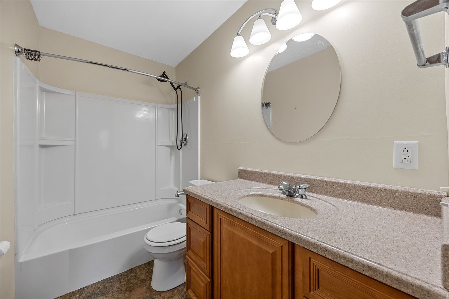 3210 Vine Avenue SE Cedar Rapids IA 52403