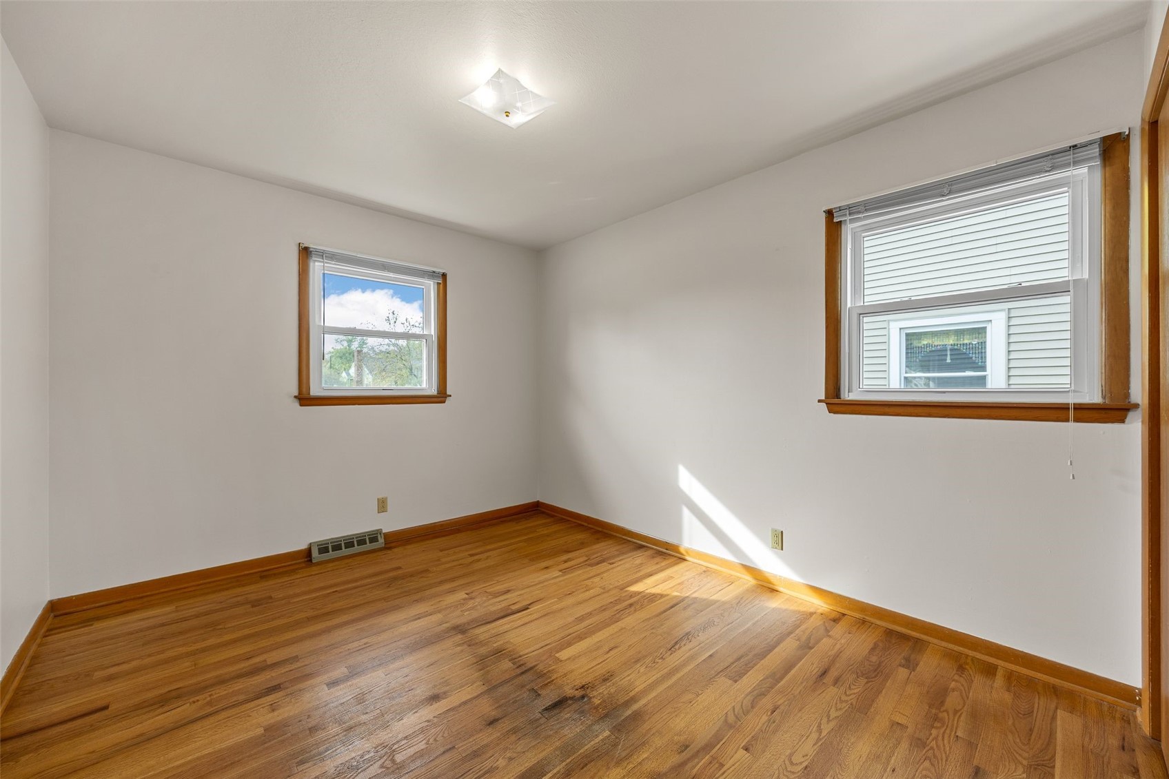 3210 Vine Avenue SE Cedar Rapids IA 52403