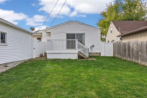 3210 Vine Avenue SE Cedar Rapids IA 52403