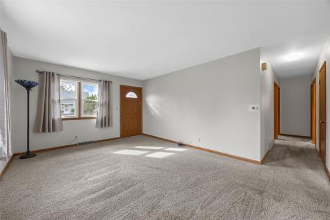 3210 Vine Avenue SE Cedar Rapids IA 52403