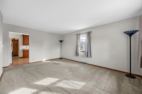 3210 Vine Avenue SE Cedar Rapids IA 52403