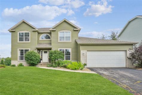 411 Cobble Stone Drive NW Cedar Rapids IA 52405