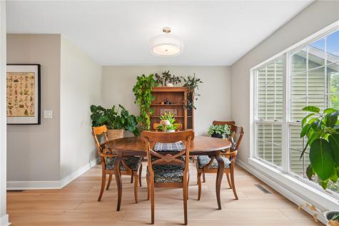 411 Cobble Stone Drive NW Cedar Rapids IA 52405