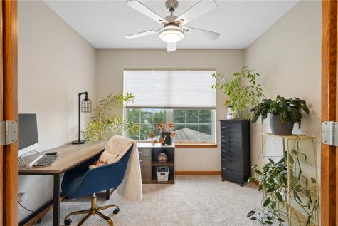 411 Cobble Stone Drive NW Cedar Rapids IA 52405