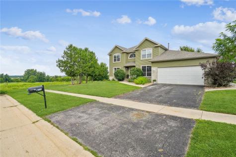 411 Cobble Stone Drive NW Cedar Rapids IA 52405