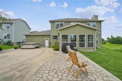 411 Cobble Stone Drive NW Cedar Rapids IA 52405