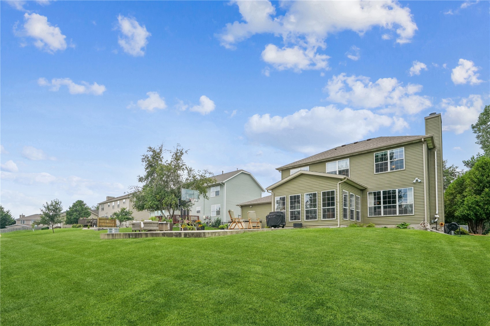 411 Cobble Stone Drive NW Cedar Rapids IA 52405
