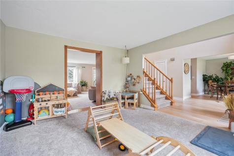 411 Cobble Stone Drive NW Cedar Rapids IA 52405