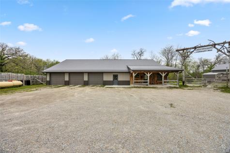 2527 61ST Street Lane Vinton IA 52349