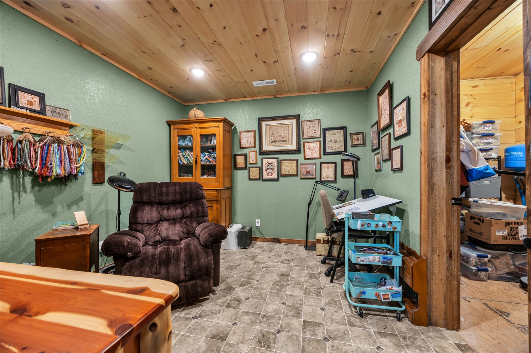2527 61st Street Lane Vinton IA 52349