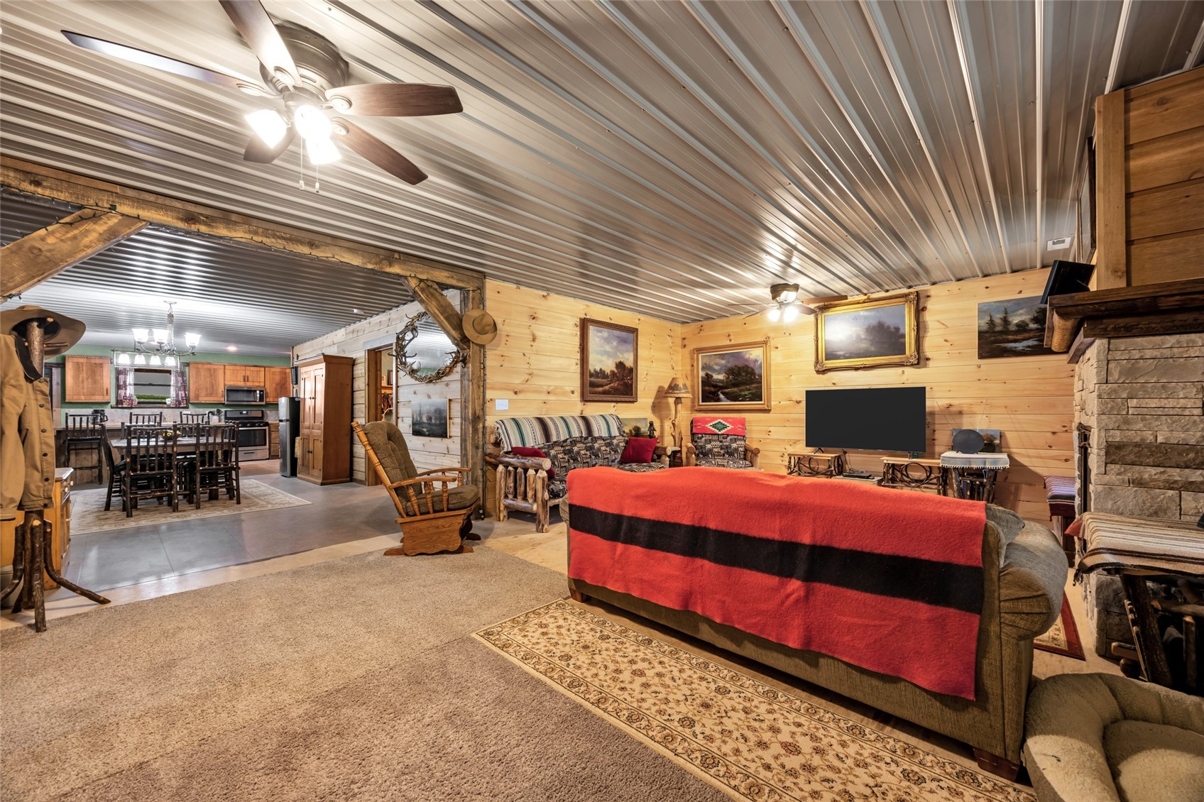 2527 61st Street Lane Vinton IA 52349