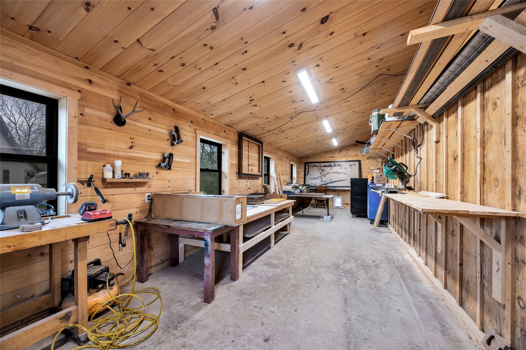2527 61st Street Lane Vinton IA 52349