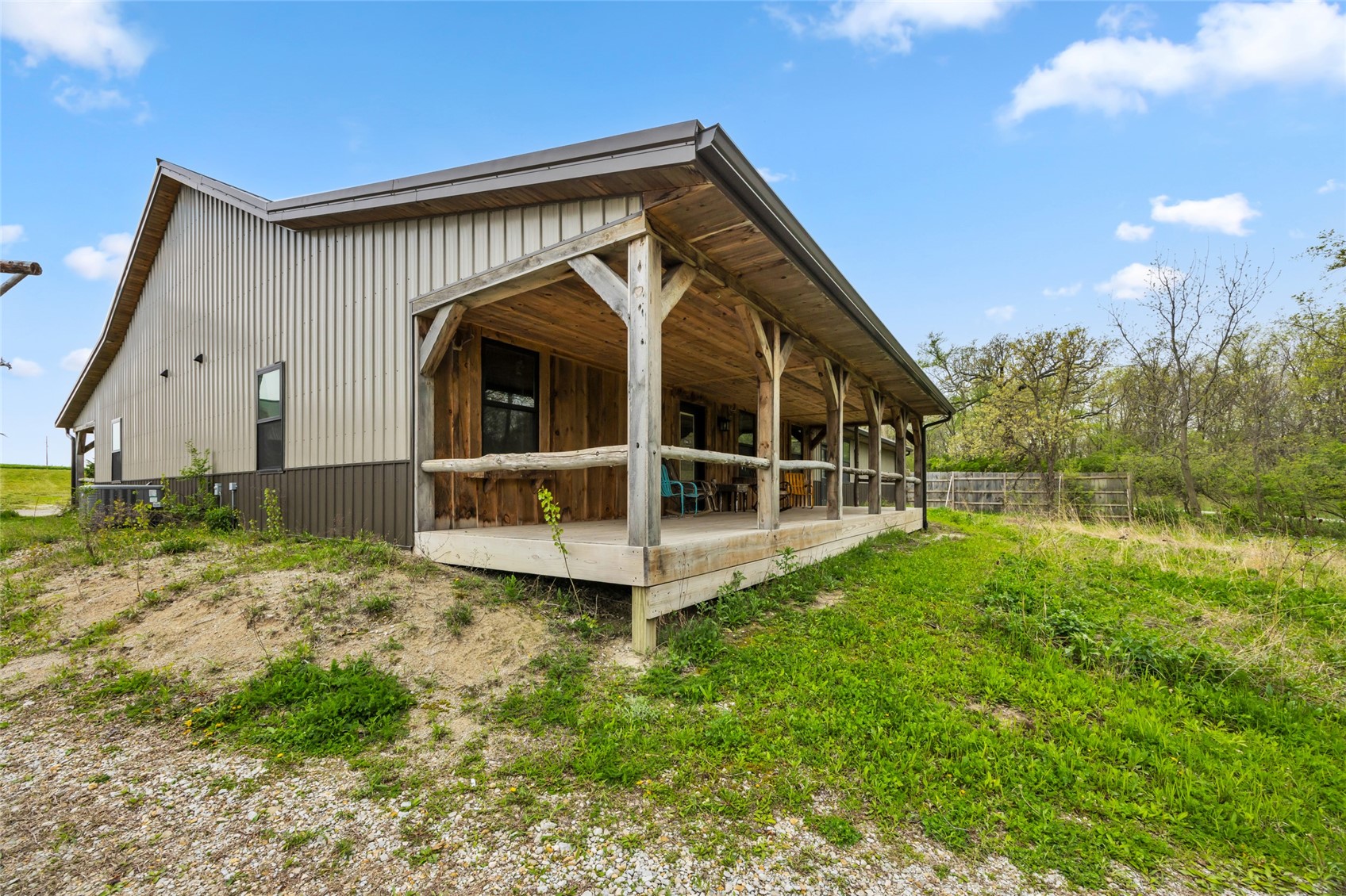 2527 61st Street Lane Vinton IA 52349