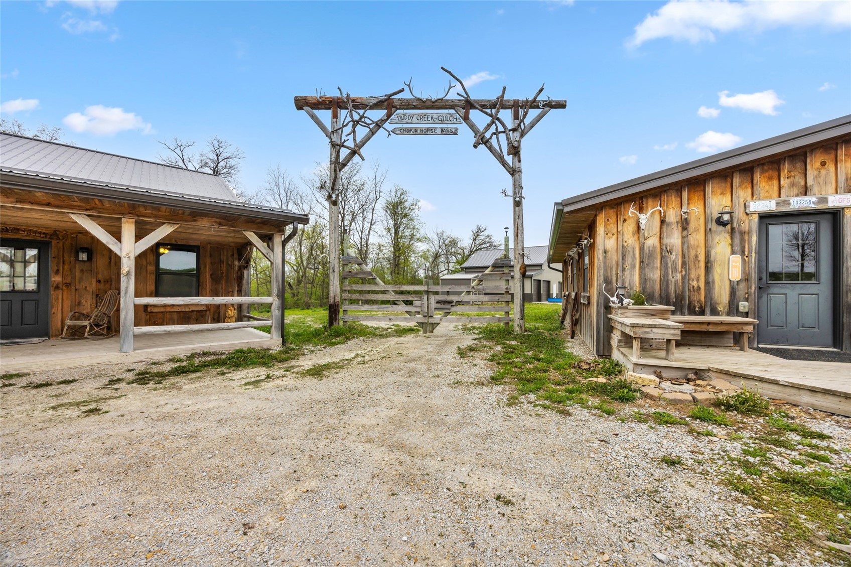 2527 61st Street Lane Vinton IA 52349