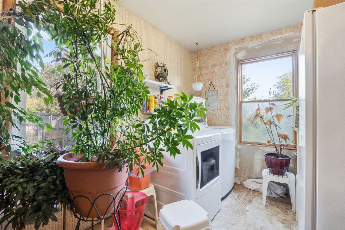 105 Harrison Street SE Cascade IA 52033