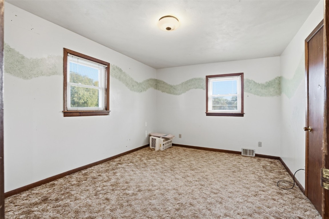 105 Harrison Street SE Cascade IA 52033