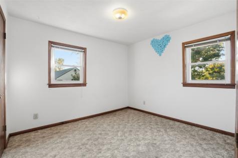 105 Harrison Street SE Cascade IA 52033